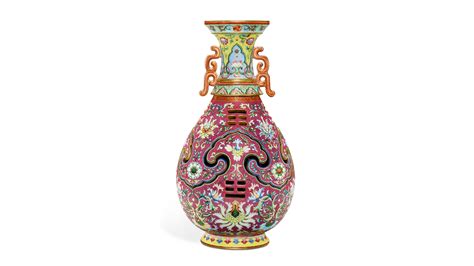Qianlong Yangcai Reticulated Vase: The Story of an Emperor's Approval ...