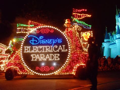 Magic Kingdom presents Main Street Electrical Parade | Flickr