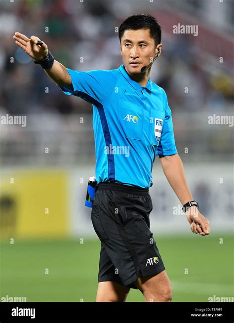 Doha, Capital of Qatar. 08th Apr, 2019. Chinese referee Ma Ning ...