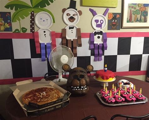 It's a 'Five Nights at Freddy's Themed Birthday Party! | Fnaf, Five ...