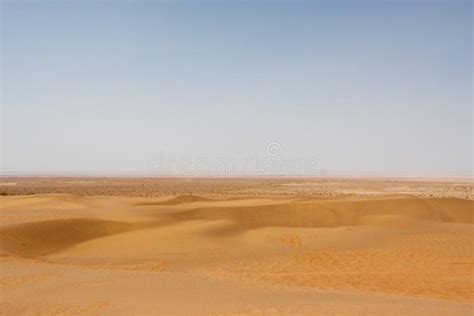 Flat Up To Horizon Dasht-e Kavir Desert in. Stock Image - Image of dunes, esfahan: 98608487