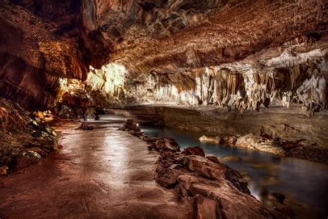 Bristol Caverns Bristol Tennessee offer Beautiful Cave Tours