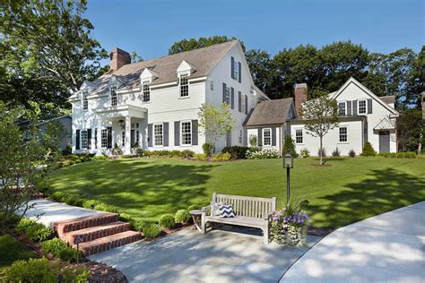 Delightful colonial farmhouse with a modern twist in the Upper Midwest