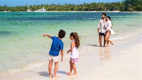 The Best Beaches for a Family Vacation - Expedly