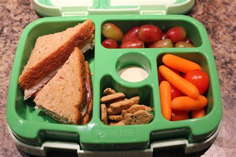 The Busy Moms' Recipe Box: Lunchbox Meal #1 and Bentgo Kids Giveaway Easy Toddler Lunches, Picky ...