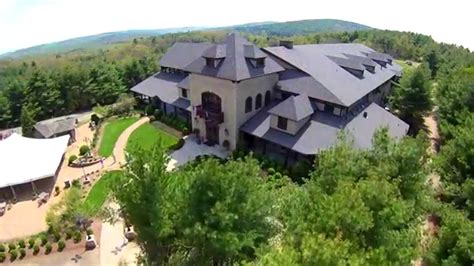 Chateau Morrisette Winery view from Yuneec Q500 Typhoon - YouTube