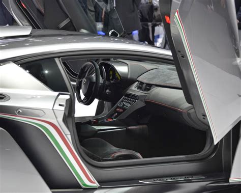 Lamborghini Veneno Detail Interior and Exterior | Lamborghini Veneno ...