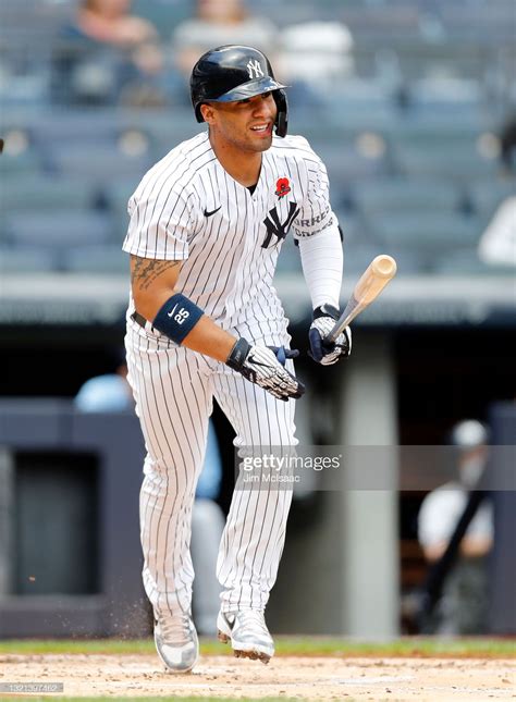 News Photo : Gleyber Torres of the New York Yankees in action... Mlb ...