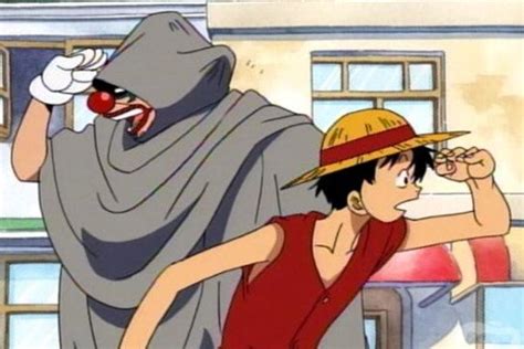 Luffy and Captain Buggy, just missing each other. | One piece images ...