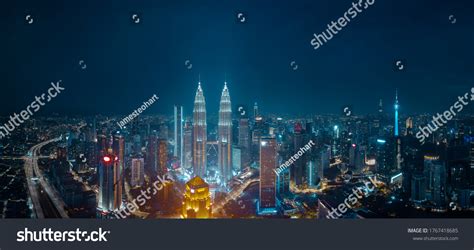 20,258 Kuala Lumpur Night Skyline Images, Stock Photos & Vectors ...