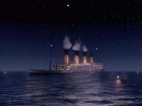 Titanic Sinking Photos - delantalesybanderines