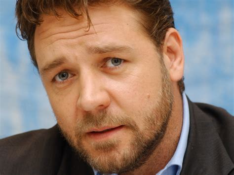 Awesome Russell Crowe HD Wallpaper Free Download