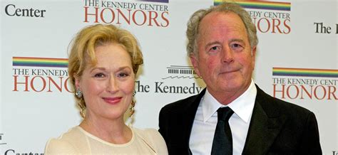 Meryl Streep Separated From Husband Despite Still Wearing Wedding Band