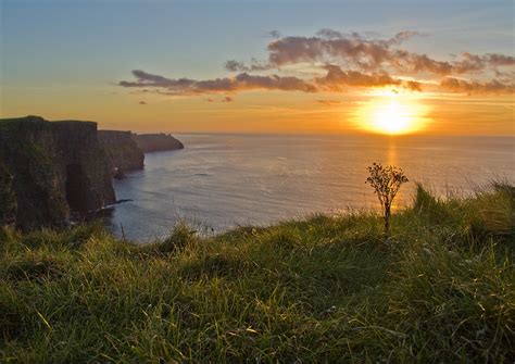 Cliffs of Moher Sunset | Allan Henderson | Flickr