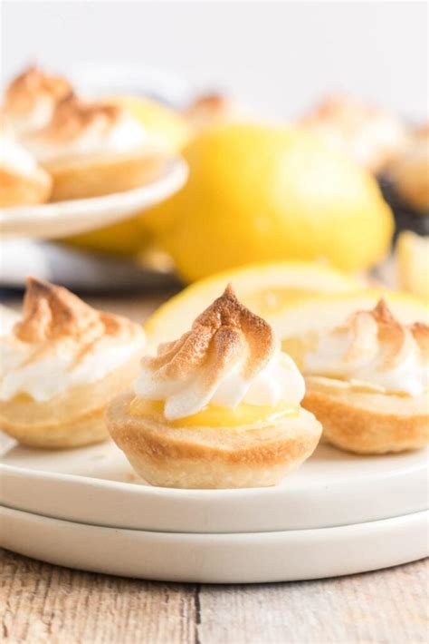 Easy Lemon Meringue Pie (Minis) - Kylee Cooks