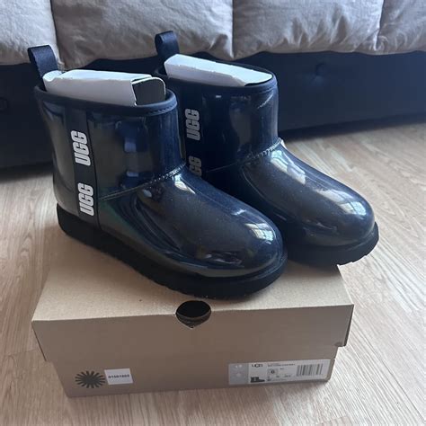 Big Kids Uggs Black Clear Mini ll Size 6/ 8 women... - Depop