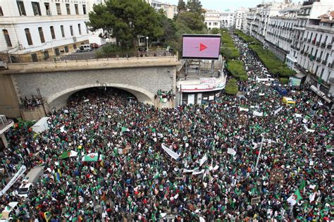 Algeria parliament to meet on 9 April to select interim president | Middle East Eye