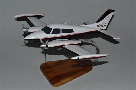 Cessna,310 Airplane Model – Mahogany Airplane Models