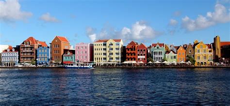 Handelskade | Handelskade Down Town Willemstad Curaçao | Prayitno ...