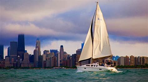 Sailing Chicago - Carefree Boat Club