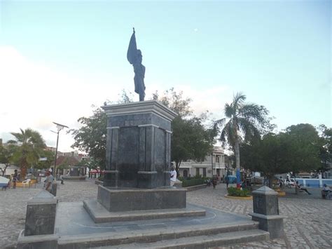 Jean-Jacques Dessalines Statue (Cap-Haitien) - 2020 All You Need to Know BEFORE You Go (with ...