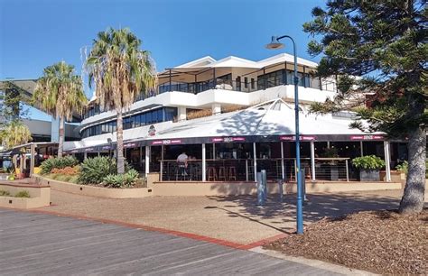 Hog’s Breath Café - Raby Bay Harbour