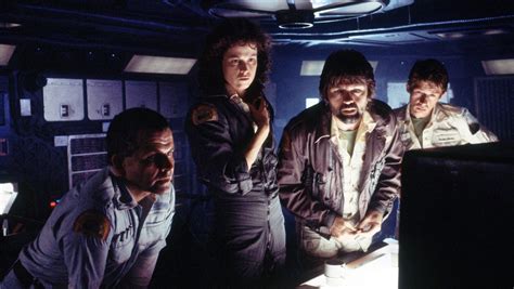 Original 'Alien' crew scared up for new video game