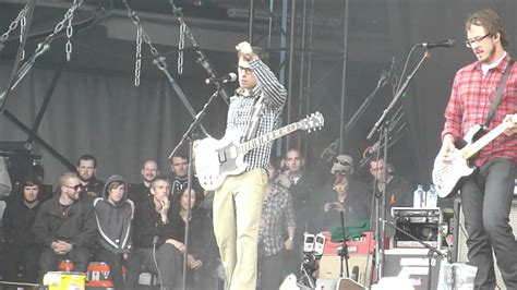 Weezer - Pork And Beans Live @ Oxegen Festival 2011 HD - YouTube