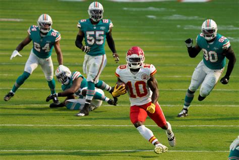 Details Emerge From Miami Dolphins-Tyreek Hill Trade And The Chiefs ...