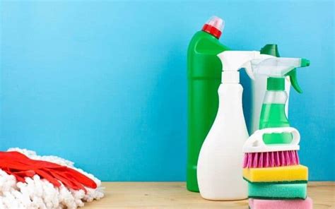 4 DIY Floor Cleaner For Spray Mop (Without Alcohol And Vinegar)