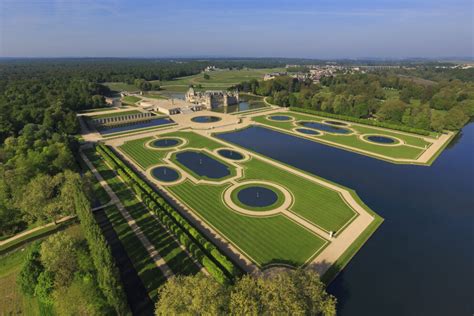 André Le Nôtre’s French-style garden - Château de Chantilly