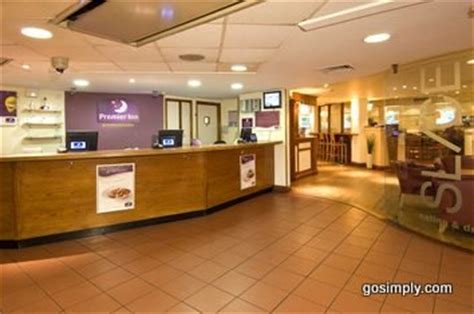 Premier Inn Gatwick Central | Unbeatable Hotel Prices for Gatwick Airport