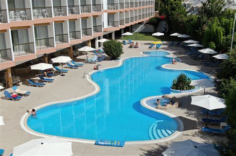 AVLIDA HOTEL (AU$76): 2022 Prices & Reviews (Paphos, Cyprus) - Photos of Hotel - Tripadvisor