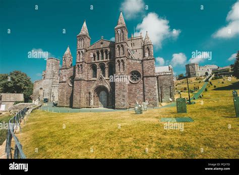 st. davids cathedral Stock Photo - Alamy