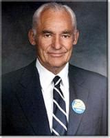 Sam Walton Biography, Sam Walton's Famous Quotes - Sualci Quotes 2019