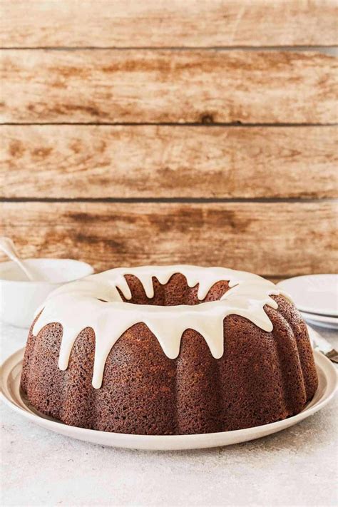 Banana Bundt Cake with Vanilla Icing - The Live-In Kitchen