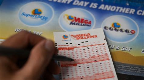 Mega Millions lottery $1 billion jackpot: Annuity or lump sum? | Fox ...