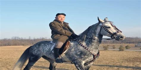 Kim Jong Un riding a horse : photoshopbattles