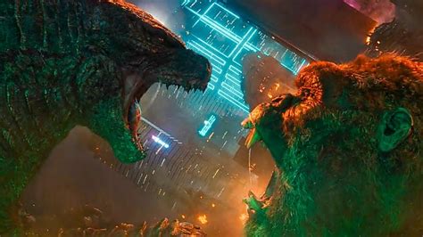 Godzilla Vs Kong City Fight Scene || Godzilla Vs Kong Movie Clip. - YouTube