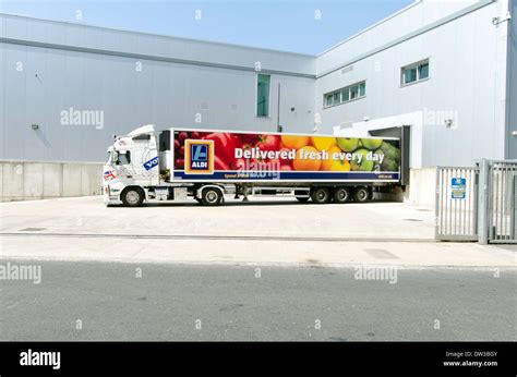 Aldi delivery truck hi-res stock photography and images - Alamy