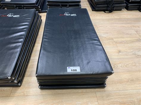 5 BLACK COMMERCIAL GYM MATS - Able Auctions