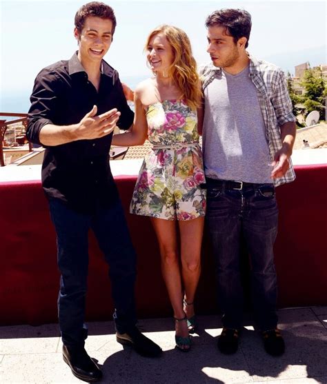 Britt Robertson and Dylan O'Brien another great couple | Dylan o'brien ...