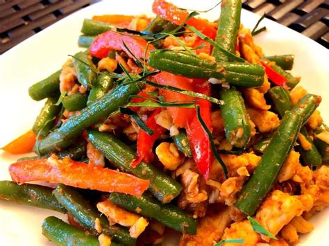 PHAD PRIK KING (THAI RED CURRY STIR-FRIED GREEN BEANS) - Let's Cook Some Food | Recipe | Green ...