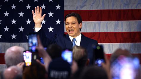 Ron DeSantis’ 2024 campaign emerges from the shadows | WFLA