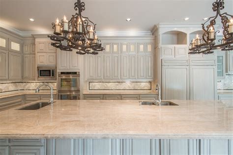 Taj Mahal quartzite kitchen- Dallas - Traditional - Kitchen - Dallas - by Levantina USA