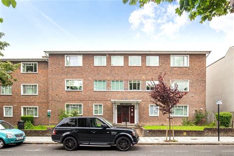 flat for sale in Barry Court, Lessar Avenue, Clapham, London, SW4 - CPM190030 | Knight Frank