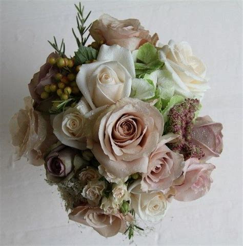 Beautiful Rose Gold Wedding Bouquet (60) | Gold wedding bouquets, Rose gold bouquet, Antique ...