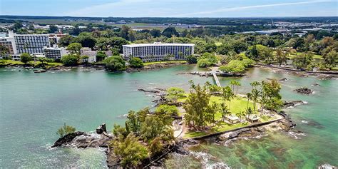 Castle Hilo Hawaiian Hotel - Hawaii on a Map