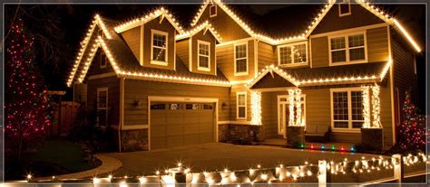 Outdoor Christmas Lights Ideas for the Roof