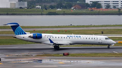 United Bombardier CRJ-550 - Star Alliance Virtual